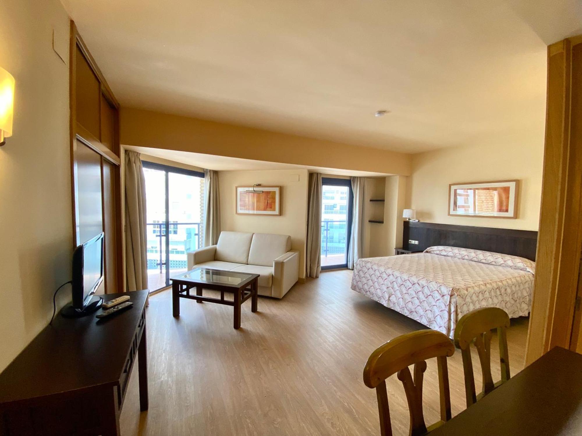 Apartamentos Ms Pepita Benalmadena Luaran gambar