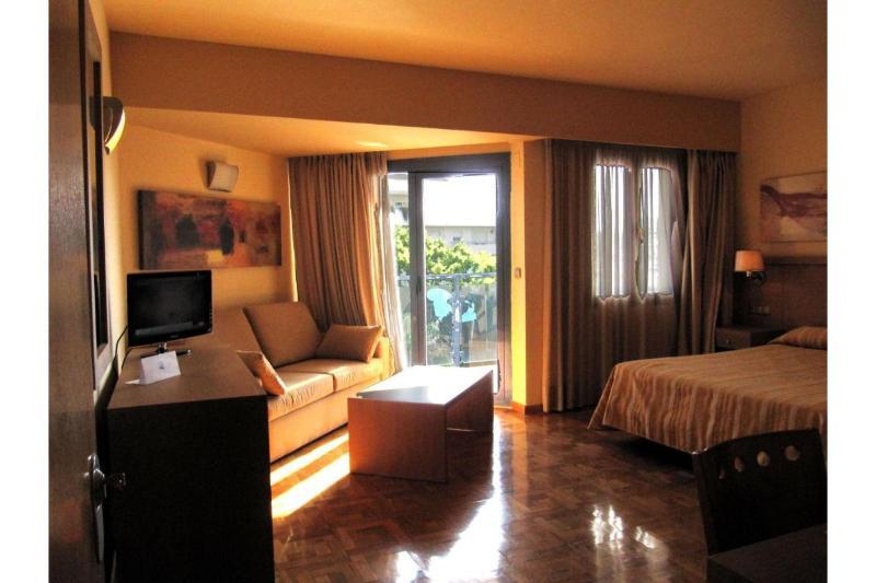 Apartamentos Ms Pepita Benalmadena Luaran gambar